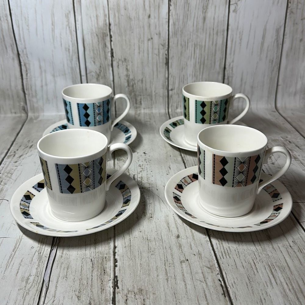 Ridgeway Potteries Royal Adderley Fine Bone‎ China Masquerade 4 Tea Cups Saucers